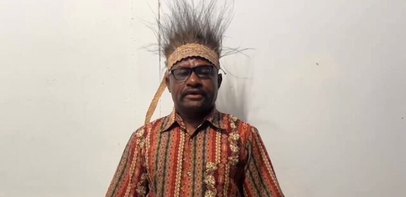 Kepala Suku Mierei Sutran Awujani : 79 Tahun Mengabdi, Polri Hadir untuk Semua.